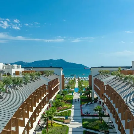 Liberty Fabay Ξενοδοχείο 5*