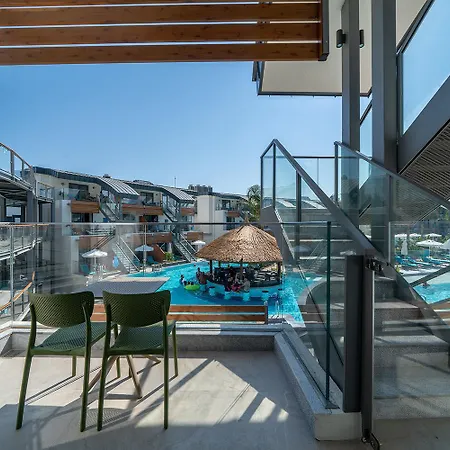 Liberty Fabay Φετιγιέ