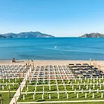 Hotel Liberty Fabay 5*