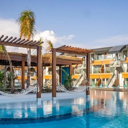 Liberty Fabay מלון