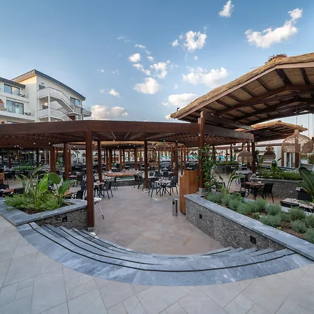 Liberty Fabay מלון