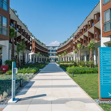 מלון Liberty Fabay 5*